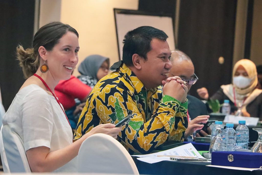 BarantinRI's tweet photo. Denpasar (23/5), Kapus KTKHN @Barantan_RI , Dr. AM Adnan menyebutkan bahwa guna mengantisipask hambatan ekspor, pihaknya menggelar lokakarya pemantauan internasional.

“Salah satunya adalah komoditas mangga yang masih terkendala masuk pasar Jepang," katanya.

#eksporpertanian https://t.co/BDB80WgAoS