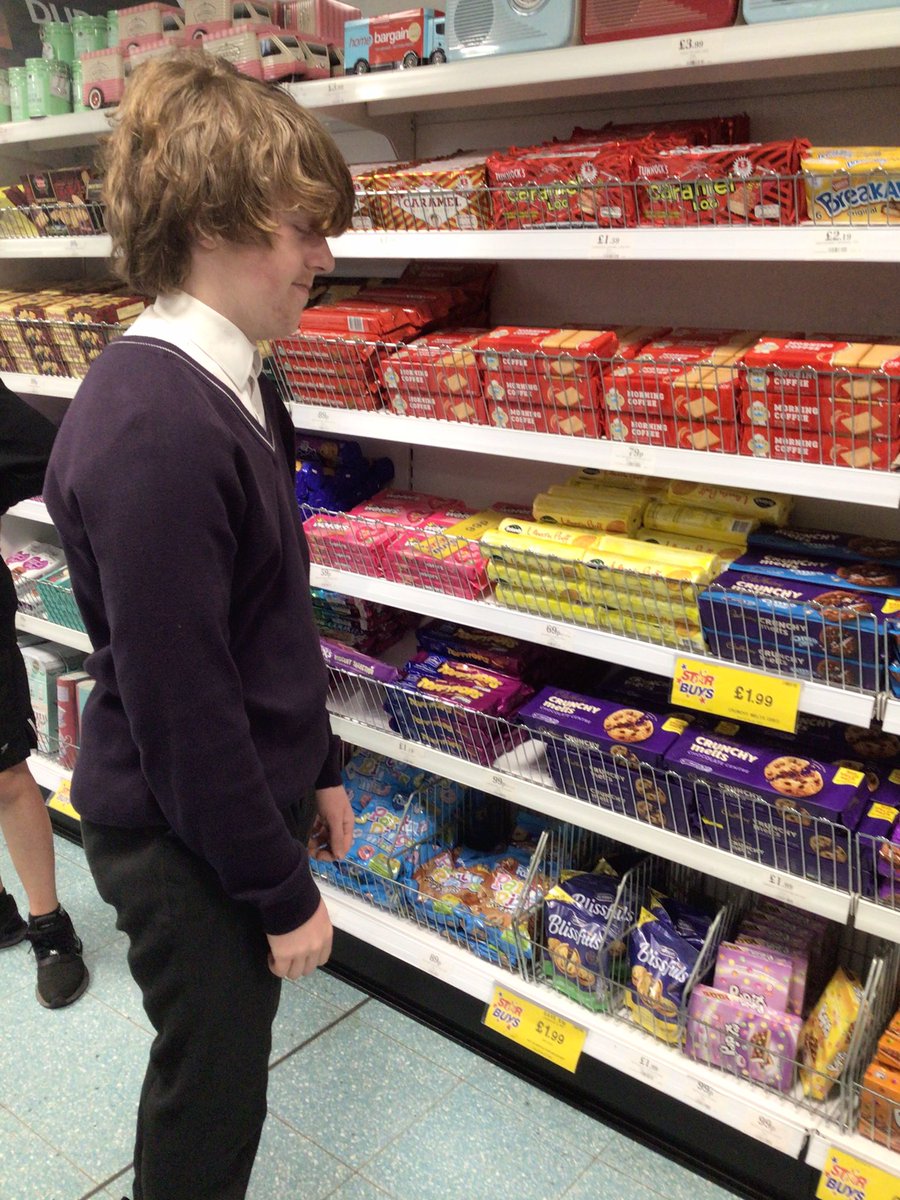 TirMorfa's tweet photo. Famau was shopping today to practise numeracy skills and shop for the Duke of Edinburgh camping trip #ytmfamau #ytmnum #ytmlit #ytmHCI @PHS_DukeofEdin https://t.co/2l6K2AjCJ5