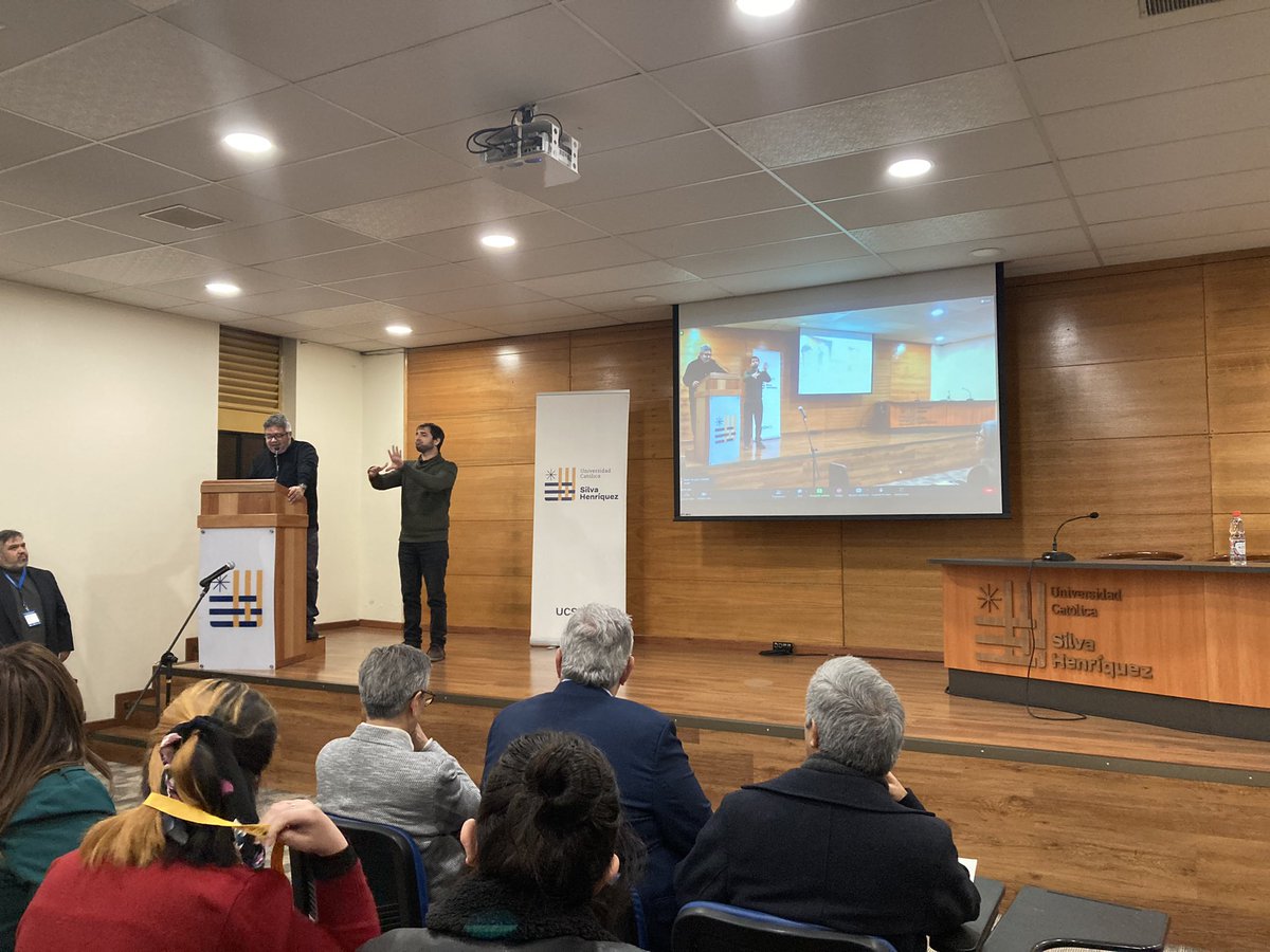 Doctorado en Lingüística PUCV tweet media