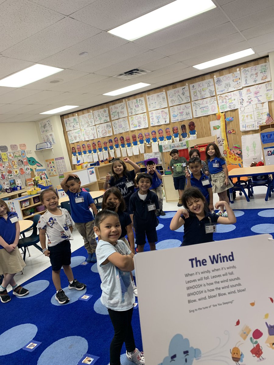 nfranco1214's tweet photo. The Wind is one of their favorite songs of the year! Everyone chimed in this morning! @LomaParkES https://t.co/poFkSl4jmc
