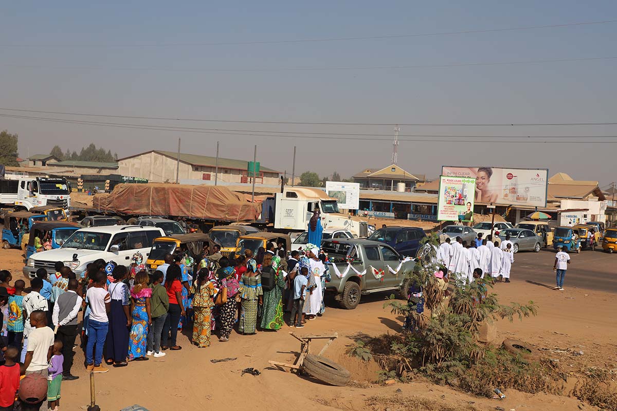 mgsle's tweet photo. RT R.D. Congo – XVII Pellegrinaggio in onore di #MariaAusiliatrice a Lubumbashi
https://t.co/LrcusSXGqw https://t.co/LWGz5hlvkv
