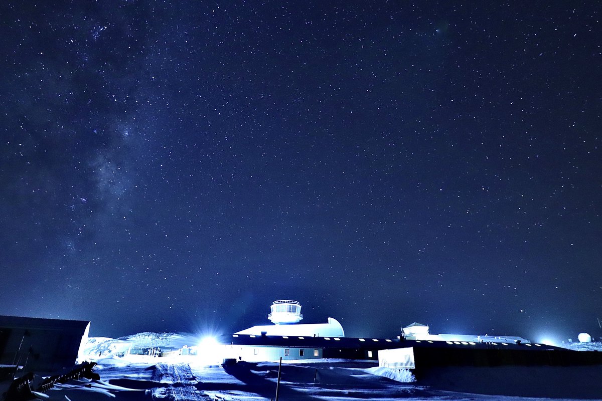 Stargazing in the Antarctic is next-level 🤩

Not a bad view for our intrepid Wintering team, who are working hard to prepare Rothera Research Station for the colder months.

🤿 Thanks to Kristen Brown, Marine Operations Assistant, for these beautiful photos!