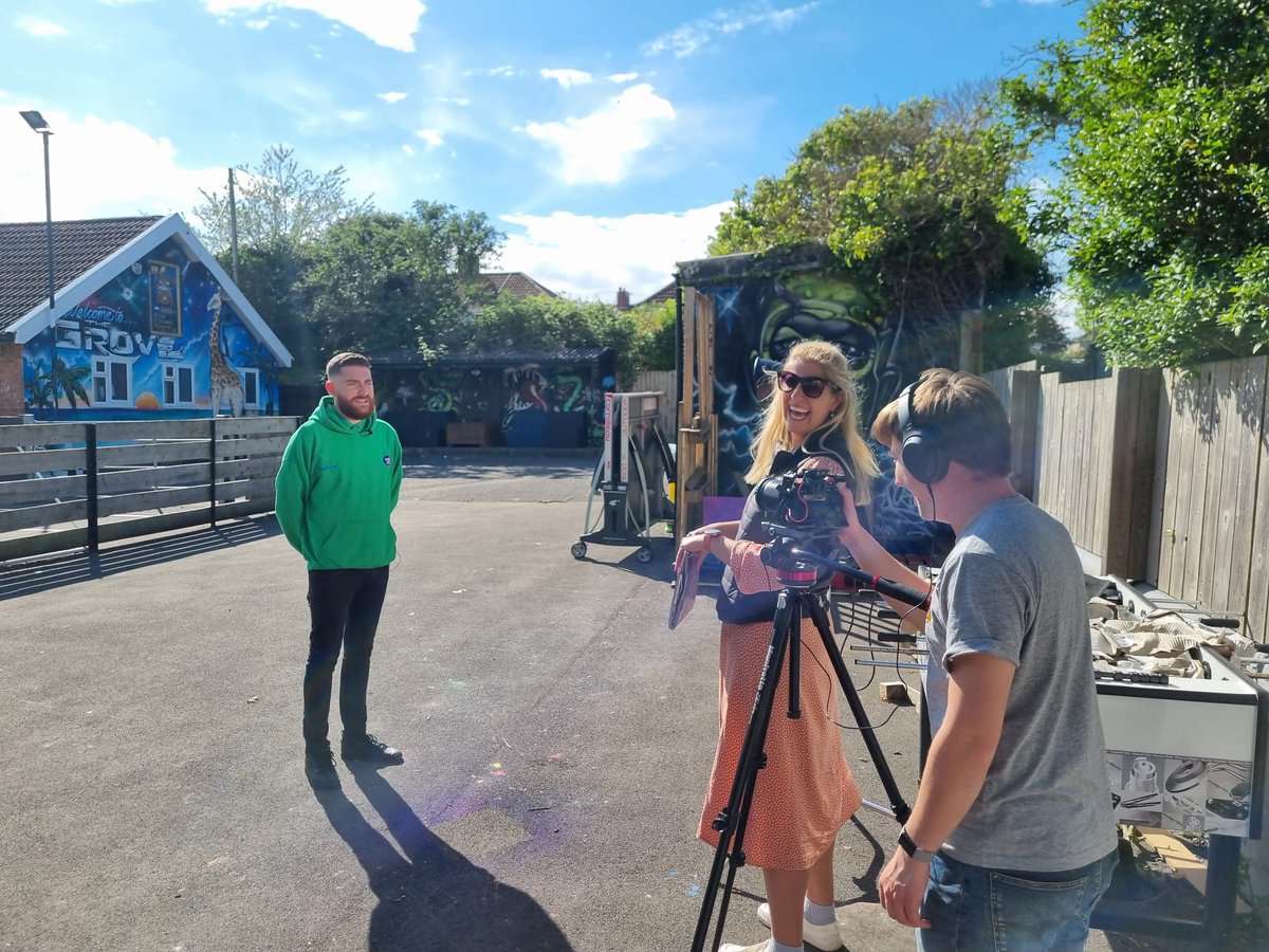 Recently, @CommofPurpose came along to Grove Youth Club, to do some filming of Millie, as she has been recognised as a environmental hero finalist in the BYHA for all her hard work in the local environment!💚🍀#welldone #thankyou