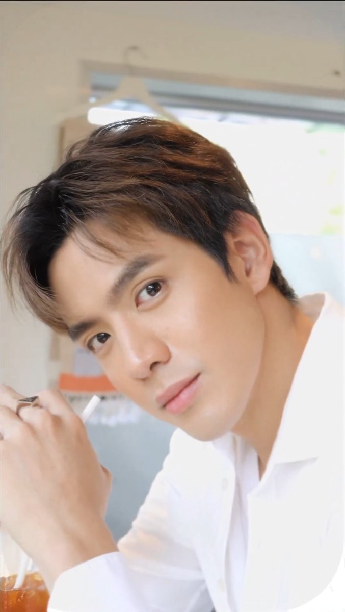 Chisu306's tweet photo. ลูกรักพระเจ้า🫠🫶
#ฟิล์มธนภัทร #FilmThanapat
#ฟิลเลอร์รีไวฟ์
#Revivexfilm
#วันดีเริ่มด้วยผิวหน้าพร้อมใช้
#transparentskin
#ผิวดีลูกรักพระเจ้า https://t.co/GXWO0rMM4R