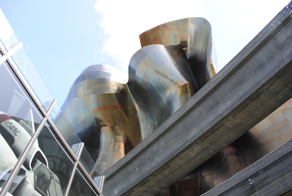 theplaceswhere1's tweet photo. #OnThisDay in 2000, the Experience Music Project opened at Seattle Center. Today, it's The Museum of Pop Culture or MoPOP 
#SeattleCenter #ExperienceMusicProject #MoPop https://t.co/vaSkUtdimQ