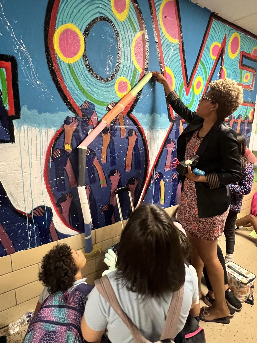 CHES_TAG's tweet image. 20 DAYS TILL SUMMER☀️
Day #3 - Ping Pong Maze and Paper Tower Challenge

CHES is having TECHNOLOGY FREE Activities in the afternoons for the rest of the school year!
#theCHESway #technologyfree #ches20daystilsummer #CHESROCKS @capitolheightse