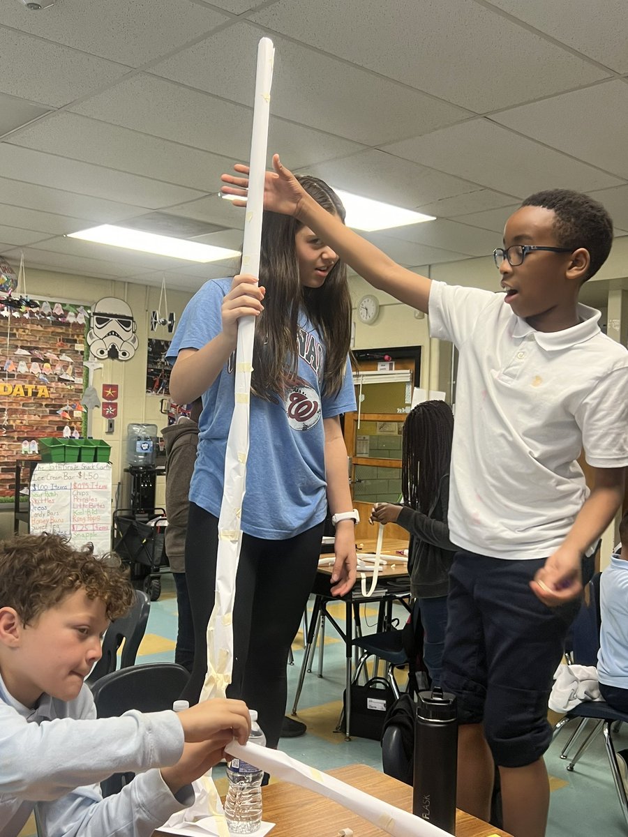 CHES_TAG's tweet image. 20 DAYS TILL SUMMER☀️
Day #3 - Ping Pong Maze and Paper Tower Challenge

CHES is having TECHNOLOGY FREE Activities in the afternoons for the rest of the school year!
#theCHESway #technologyfree #ches20daystilsummer #CHESROCKS @capitolheightse