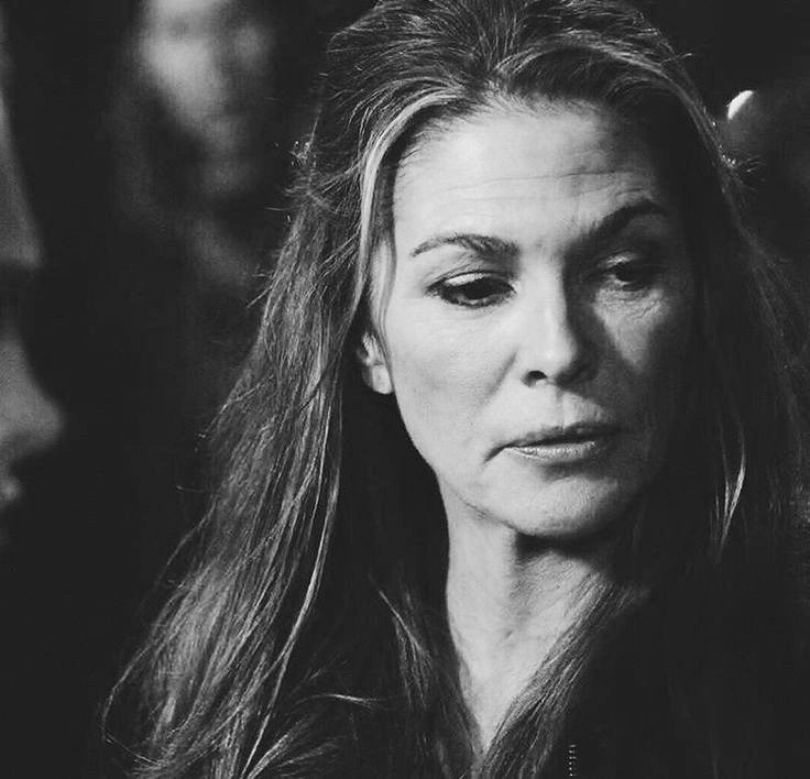 the most beautiful...abby griffin 🔥

#PaigeTurco #AbbyGriffin #The100