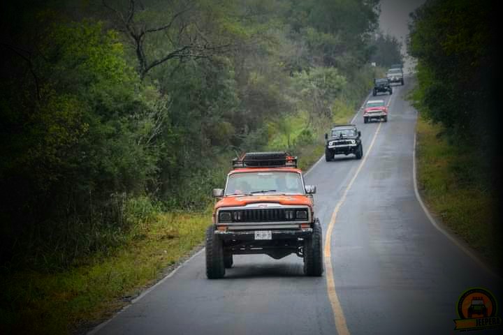 PasionJeepera's tweet photo. ¡¡Animo que apenas es martes!!
Saludos a todos los amantes del 4x4

#PasionJeepera #4x4 #4x4Mexico #OffRoad #Jeeperos #Jeepear #TodoTerreno #Rutas4x4 #Eventos4x4 #ActitudJeepera #SoyJeepero #Calendario4x4 #Aventura4x4 #4x4LifeStyle #Jeep #JeepLifeStyle #FullSizeJeepMexico https://t.co/FEqWN4XM34