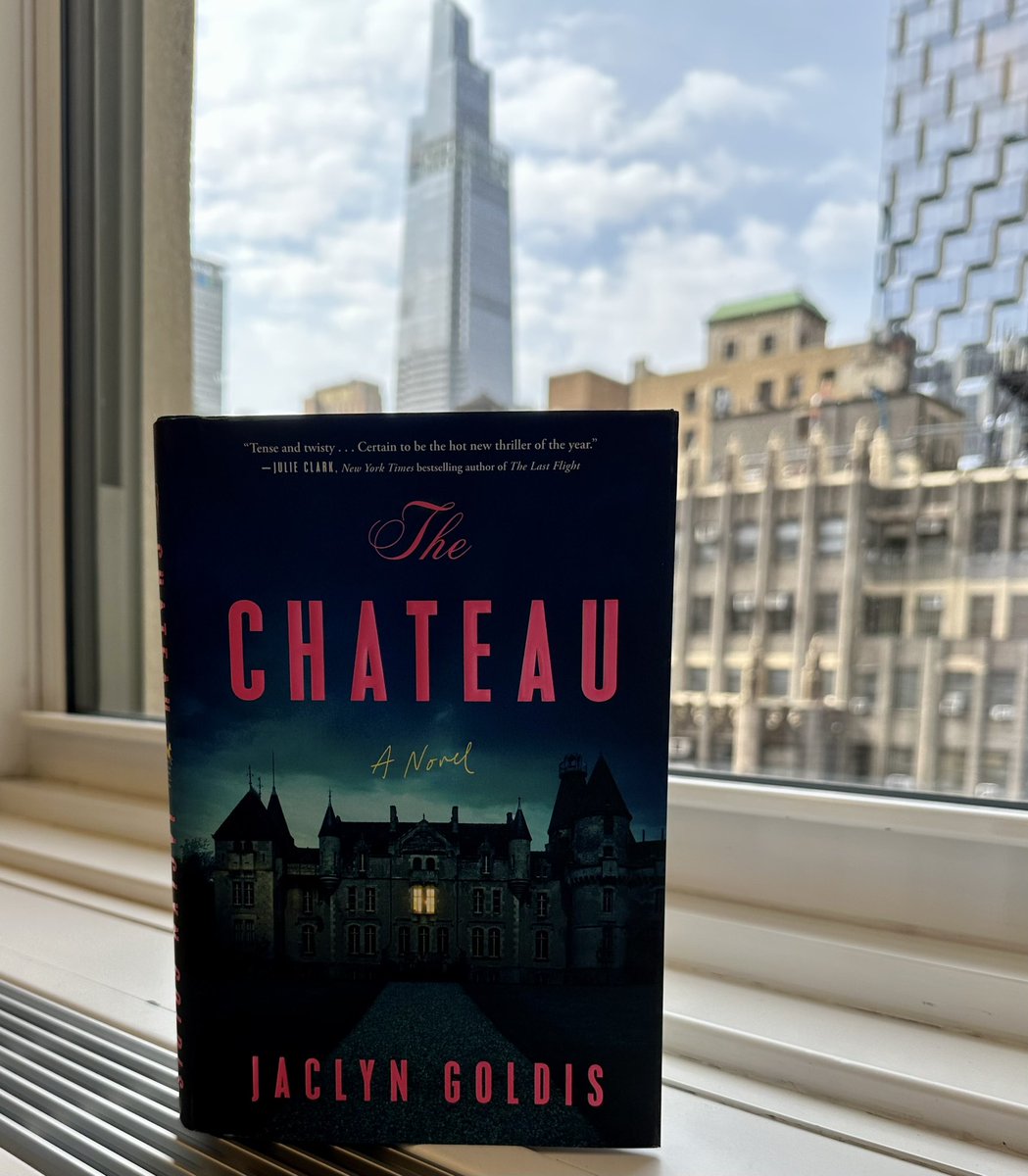 Happy happy pub day, <a href="/jaclyngoldis/">Jaclyn Goldis</a> 🎉🎉🎉🎉🎉🎉🎉