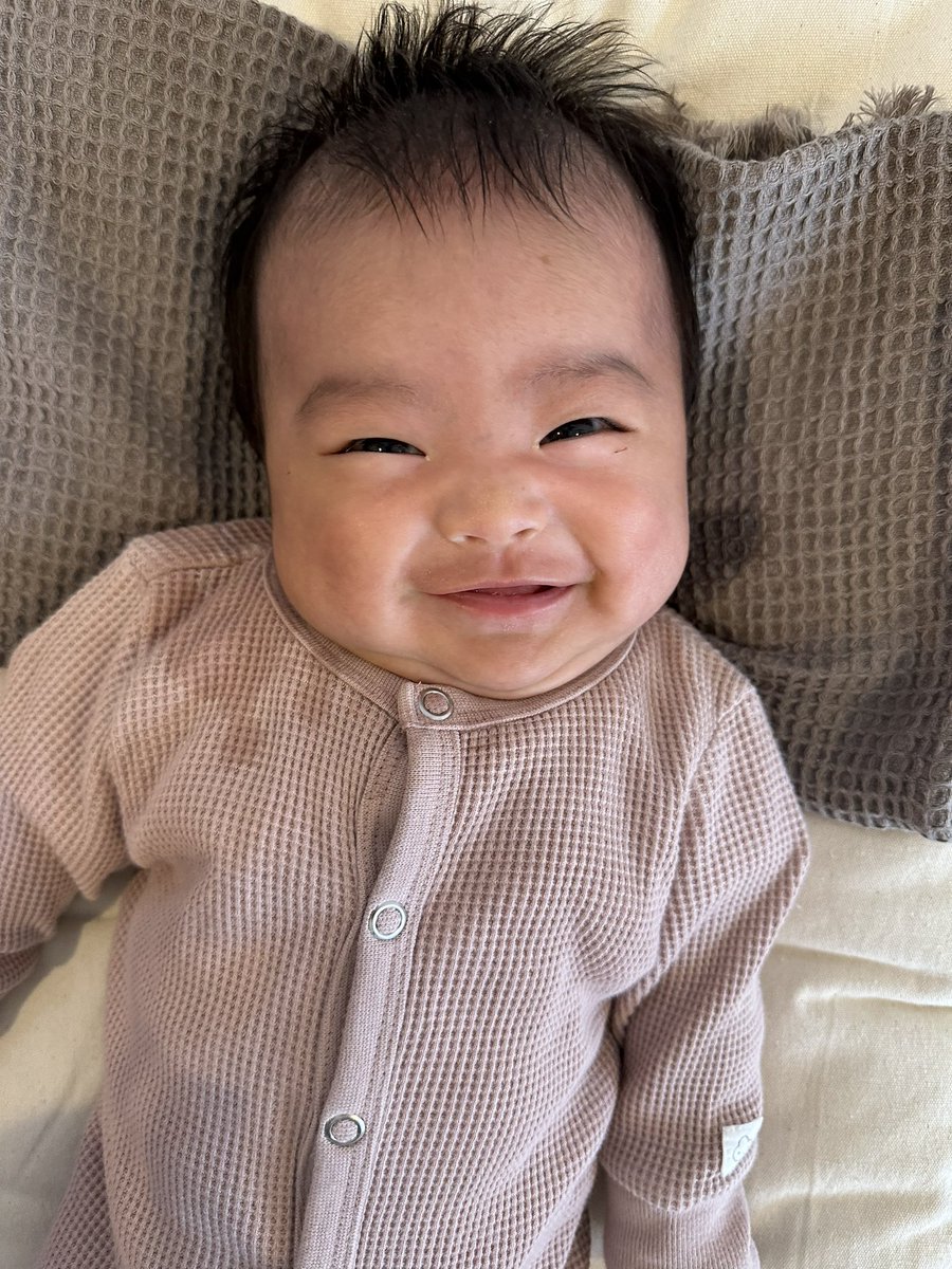 pinkzel_35's tweet photo. ふたりともだいすきだよ〜🥹👧🏽👶🏽♡
アンパンマン好きが止まらない emma と
最近よく笑うようになった nina です🌷

今日も今日とて可愛かったです（親バカ https://t.co/KuhOdnS9aW