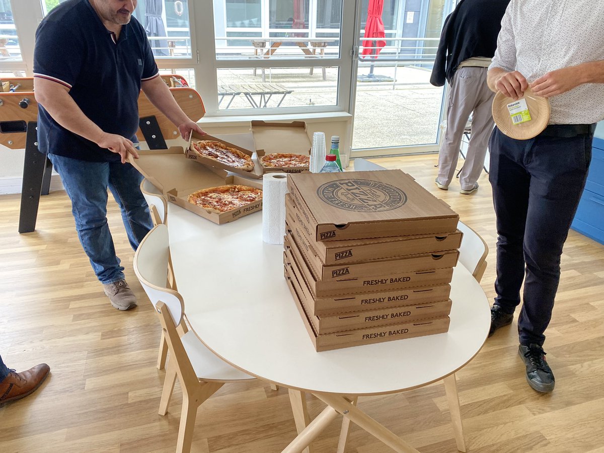 siellmarket's tweet photo. Cher réseau, 

Aujourd’hui nous avons passé un super moment à l'événement "Trouve ton associé" organisé par @rimbaud_tec !

💡 Cet événement a réuni 7 startups qui ont partagé leurs projets à travers des pitchs captivants, dans le but de rencontrer de potentiels associés. https://t.co/9sGl2aVIiN