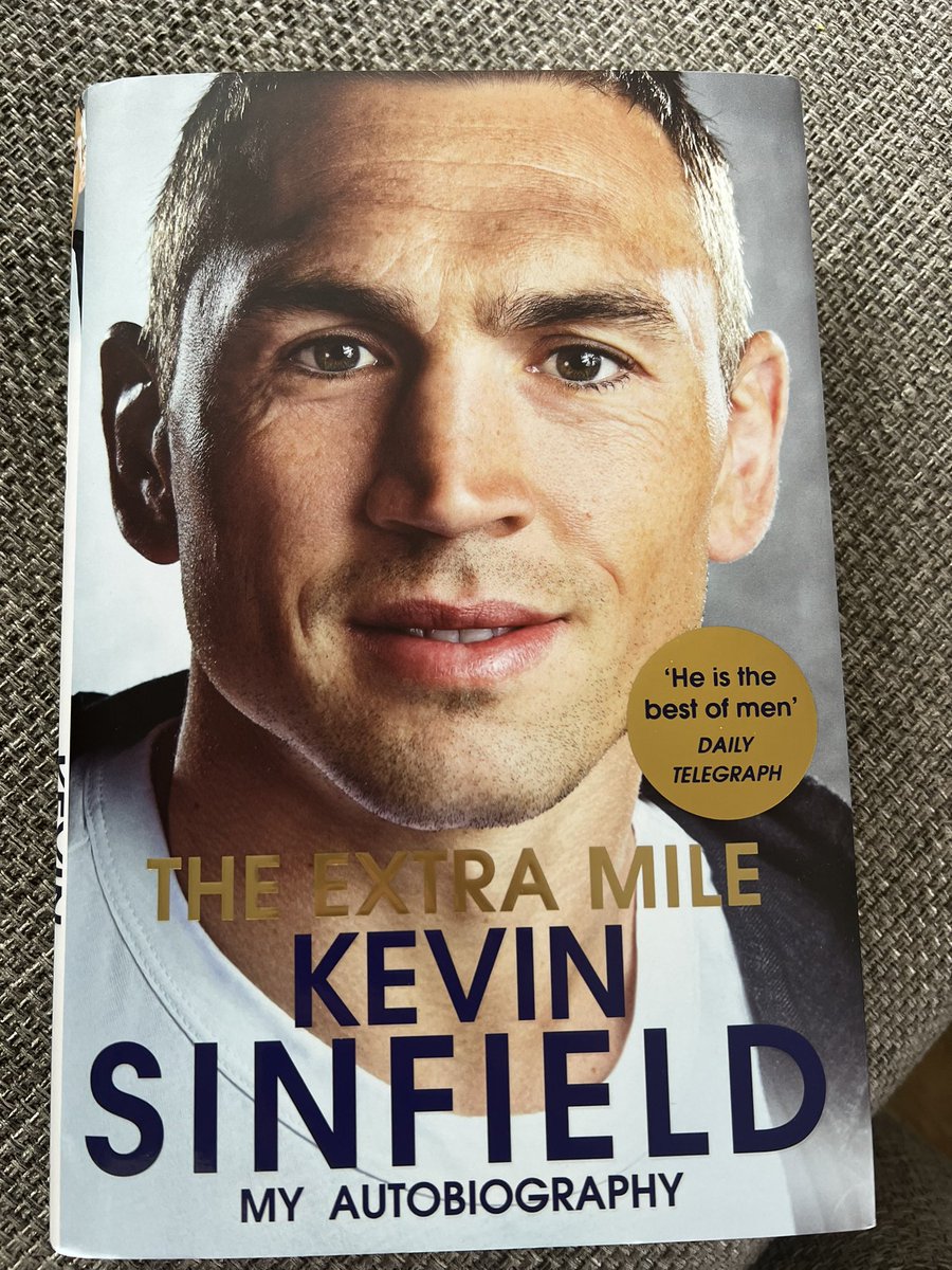 sy_o_87's tweet image. Holiday book sorted! @WaterheadARLFC @leedsrhinos #sirkev #extramile