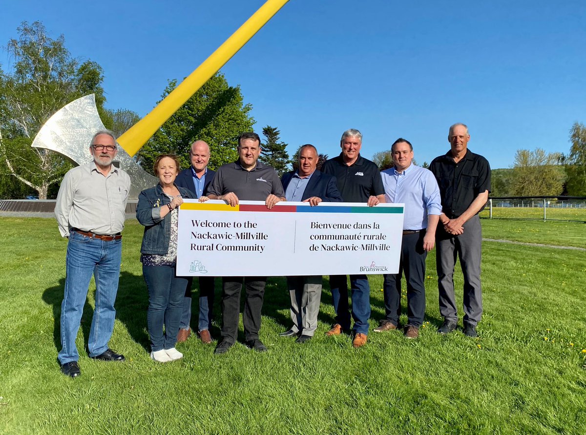 RichardAmes_MLA's tweet photo. Happy to welcome colleagues to Carleton-York specifically @NackawicCorp  for this important announcement.

NACKAWIC(GNB)Provincial Government will invest$3.1 million to help restructured entities cover costs associated with marketing and signage to promote their new entity names https://t.co/6ZDyV60SNe