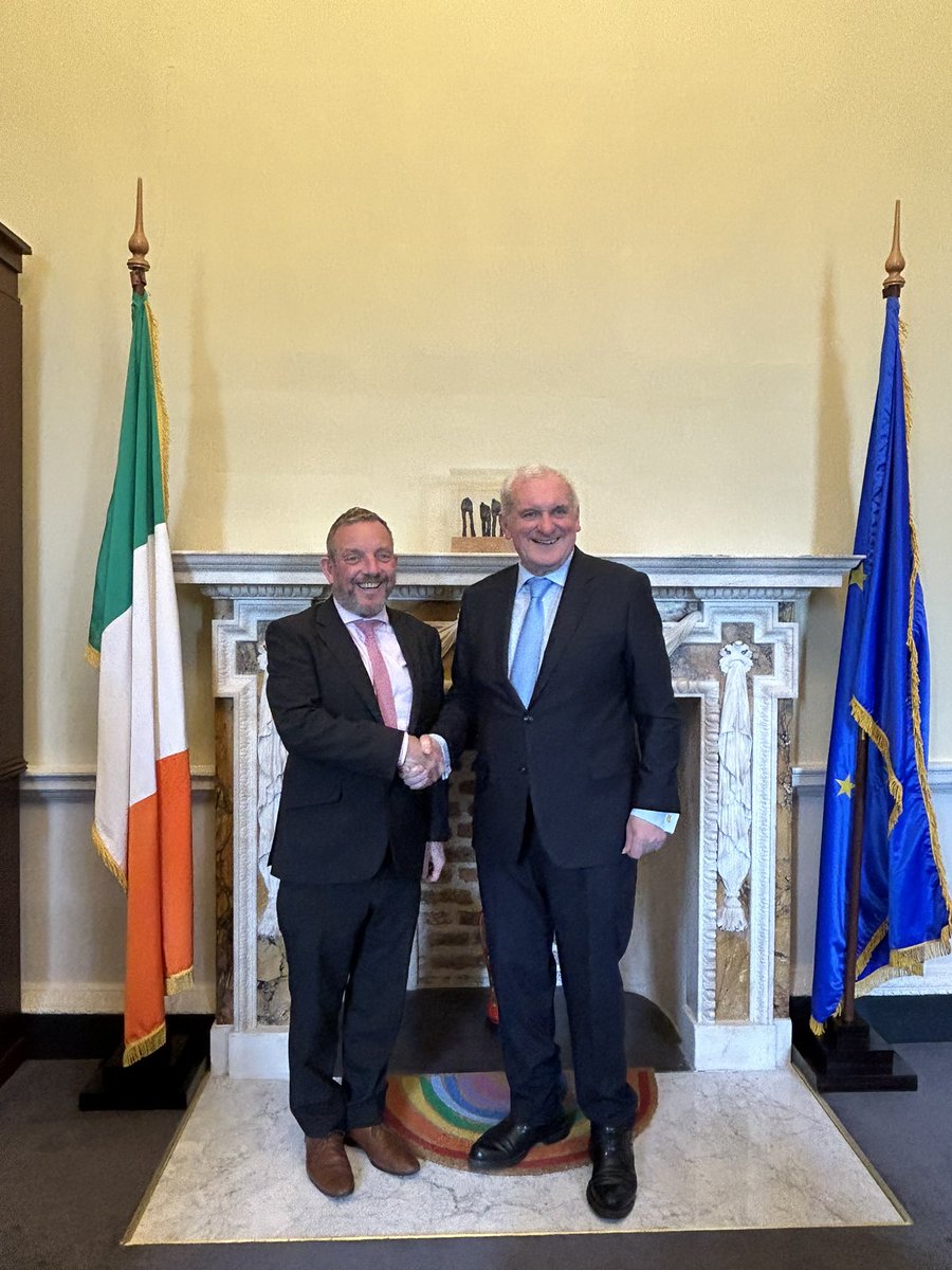 As Cathaoirleach of Seanad Éireann, a warm welcome to  former Taoiseach Bertie Ahern who is addressing Seanad on 25th Anniversary of the Good Friday Agreement.
#SeeForYourself on #OireachtasTV at bit.ly/2WW5Fwa <a href="/OireachtasNews/">Houses of the Oireachtas - Tithe an Oireachtais</a> 
Press Release➡️bit.ly/3BQS0JX