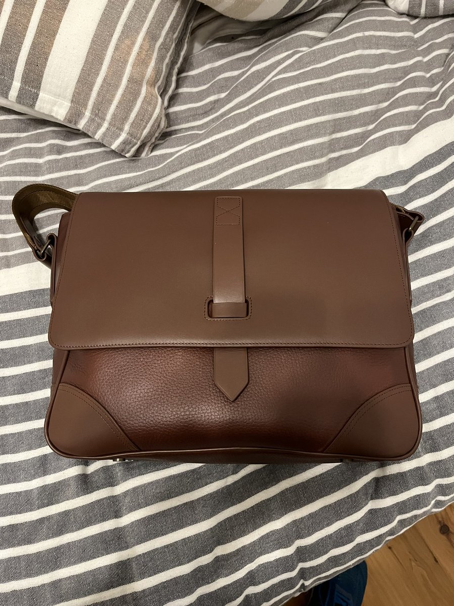 WTaylor2001's tweet photo. New side bag. Carrying all the teacher essentials. Pens, markers, bell, whistle, high vis vest, stickers and stamps. Due to start casual teaching next week. #cantwait #acuedu_p https://t.co/KnmU0jUY2J