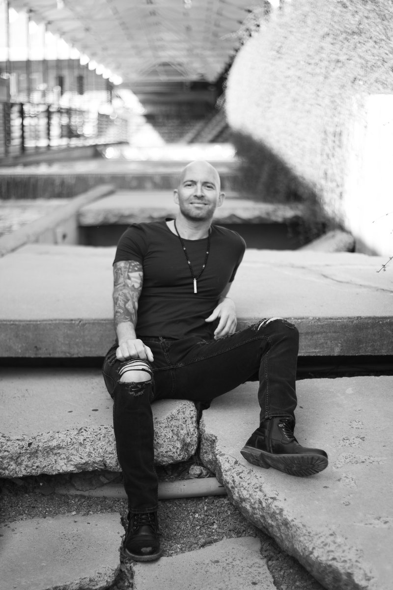 IntimateVictor's tweet photo. Masculinity, Expectations, and Nonmonogamy (Andre Lazarus) just published on Intimate Interactions (free on iTunes, Stitcher, and anywhere else podcasts are found). Go check it out! <3 https://t.co/O3kpgVdB55 https://t.co/NwpVlB7S1f