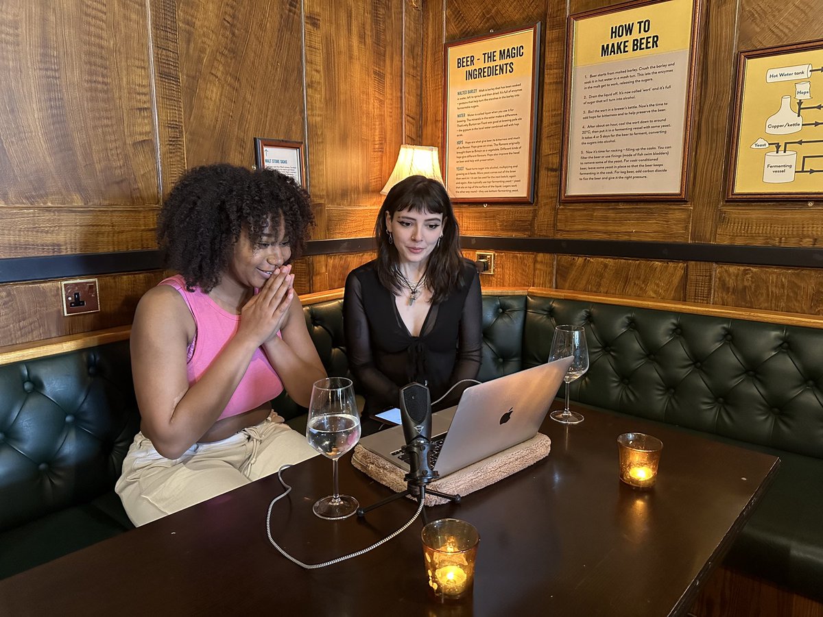 Single_ishMag's tweet photo. Stay tuned for the Single Struggle Podcast w Maddie &amp; Hollie! 

In the first episode, Hannah Zaslawki makes a guest appearance to talk about her Fifty First Dates series on TikTok and offers her best advice to all singles out there! 

#podcast #dating #datingapp #single https://t.co/OVFCZLPFId