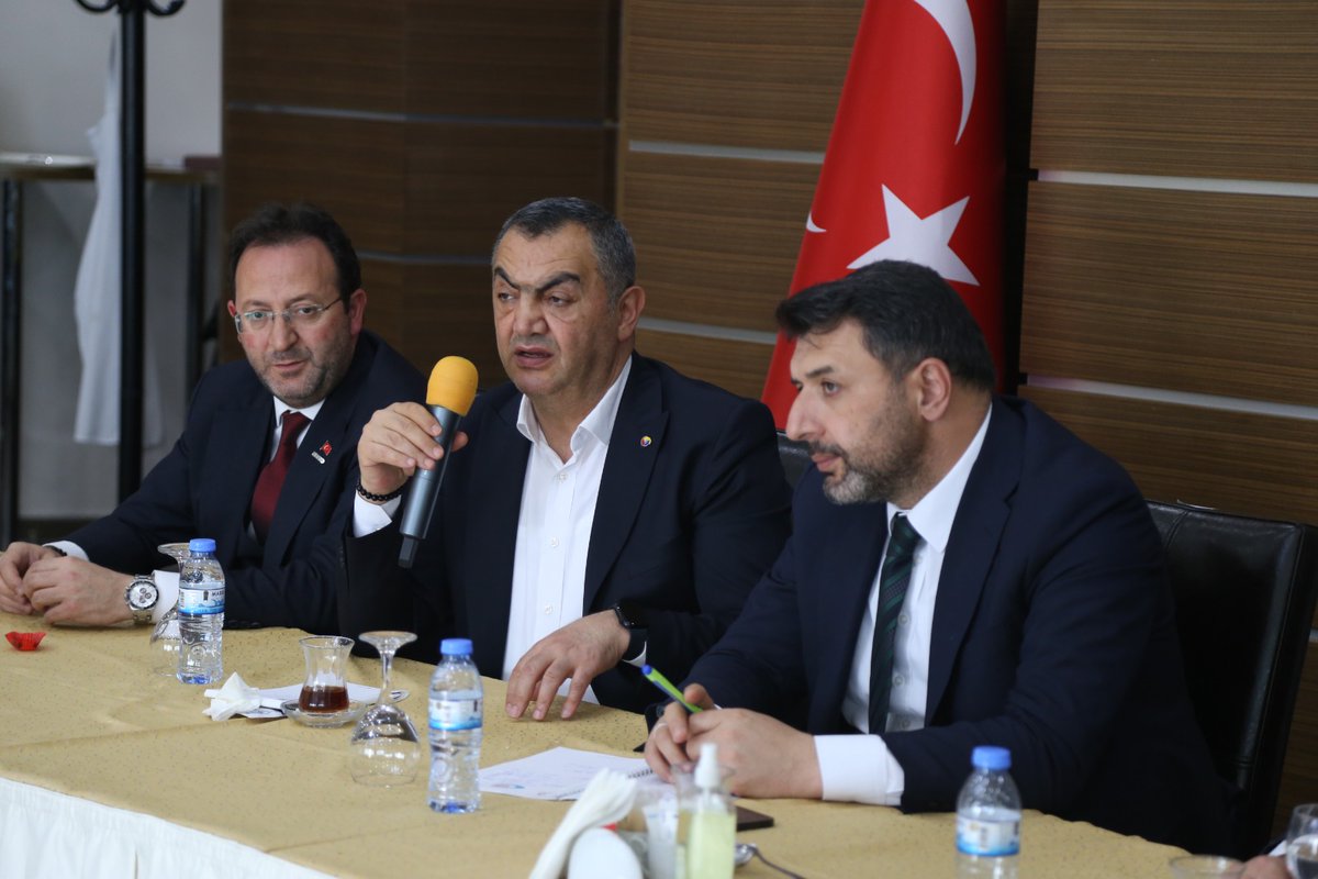 KOSGEB Başkanı @hasanbasrikurt, @Kayserito ve @Kayseriso yöneticileriyle bir araya geldi.