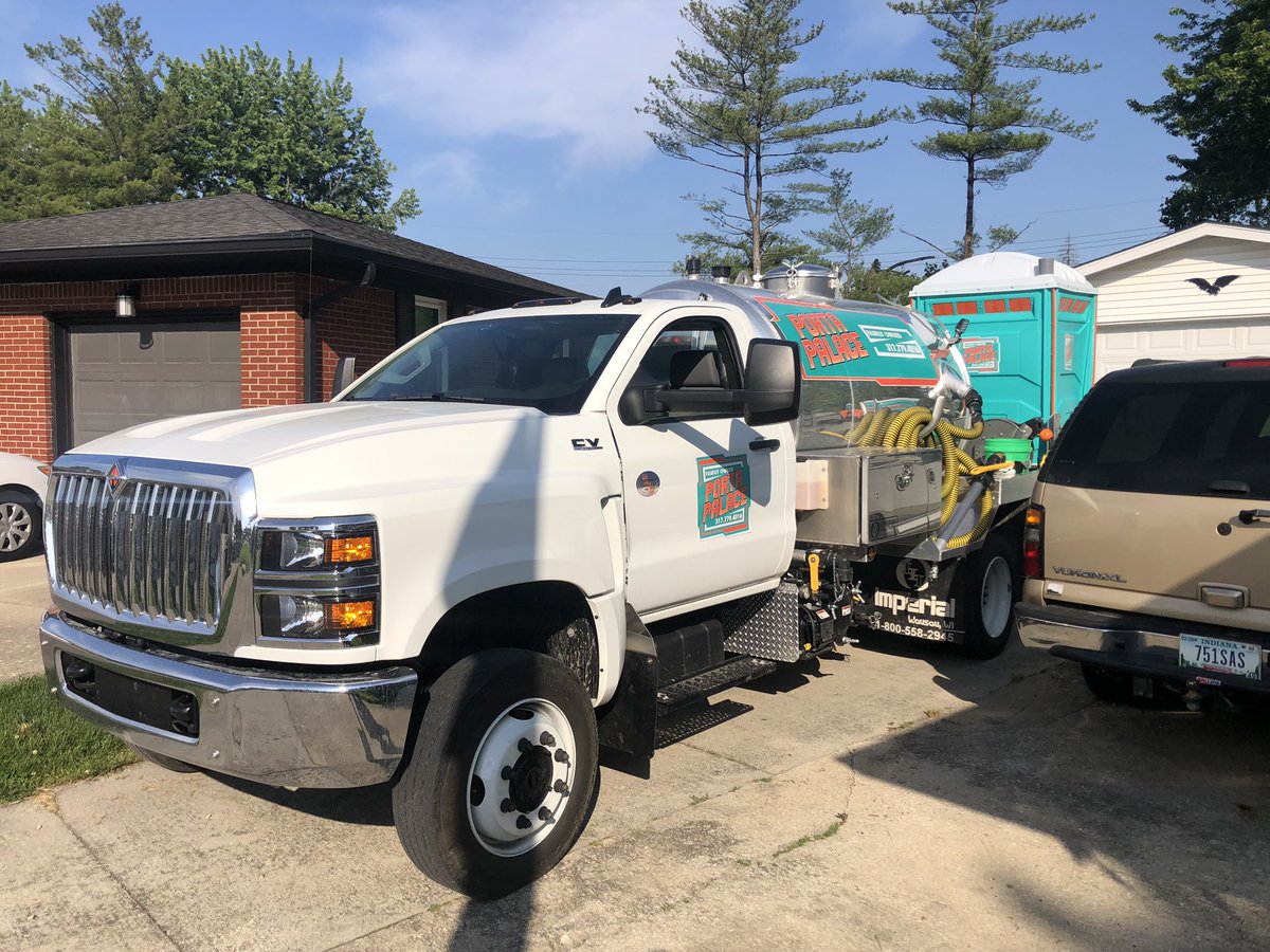 roadmaven's tweet photo. One of our many #Indy500 traditions arrived today: The @CampBremer comfort station is here, courtesy the fine folks from Porta Palace. https://t.co/Tvj0Uhks9t