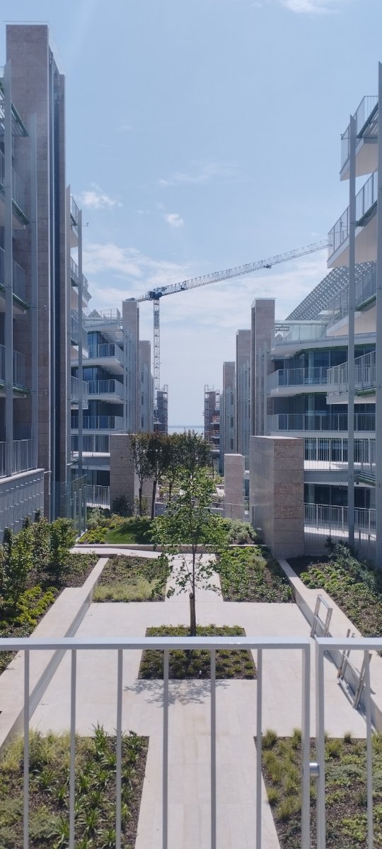 UNIRiTED's tweet photo. 🏗️ Hosted by @istecnico, #BeWareProject partners met in Lisbon last week to explore the use of passive measures to improve buildings in the context of #ClimateChange.
Co-funded by the European Union @EUErasmusPlus #ErasmusPlus https://t.co/JFODDifEJf