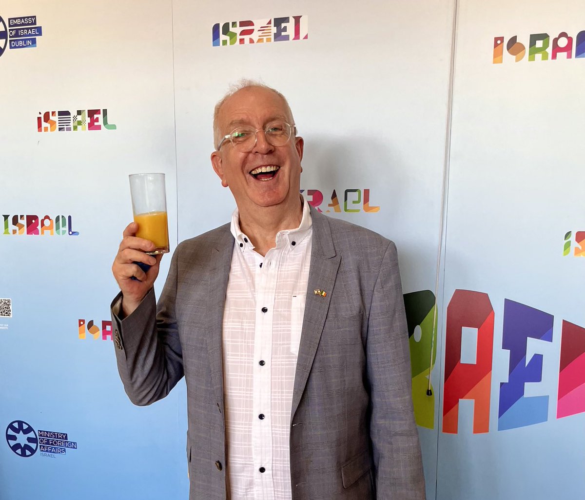 1rorycowan's tweet photo. At an event earlier today to celebrate Israel’s 75th Independence Day. It was a fantastic gathering and it was lovely to meet up with many people I hadn’t seen since before the #covid pandemic. Only drinking orange juice cos I was driving. https://t.co/3AwJHuEcSM