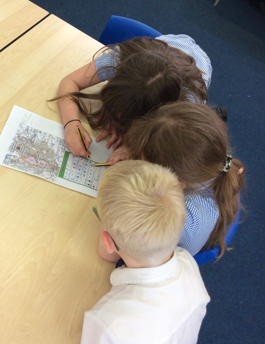 SPMVPineClass's tweet photo. This afternoon we have been using our geography skills to locate features of Malvern on a map. We have been using OS symbols and using 6 digit grid references, which was super tricky but we had our team mates for support!🤩 https://t.co/osthsqkeMn