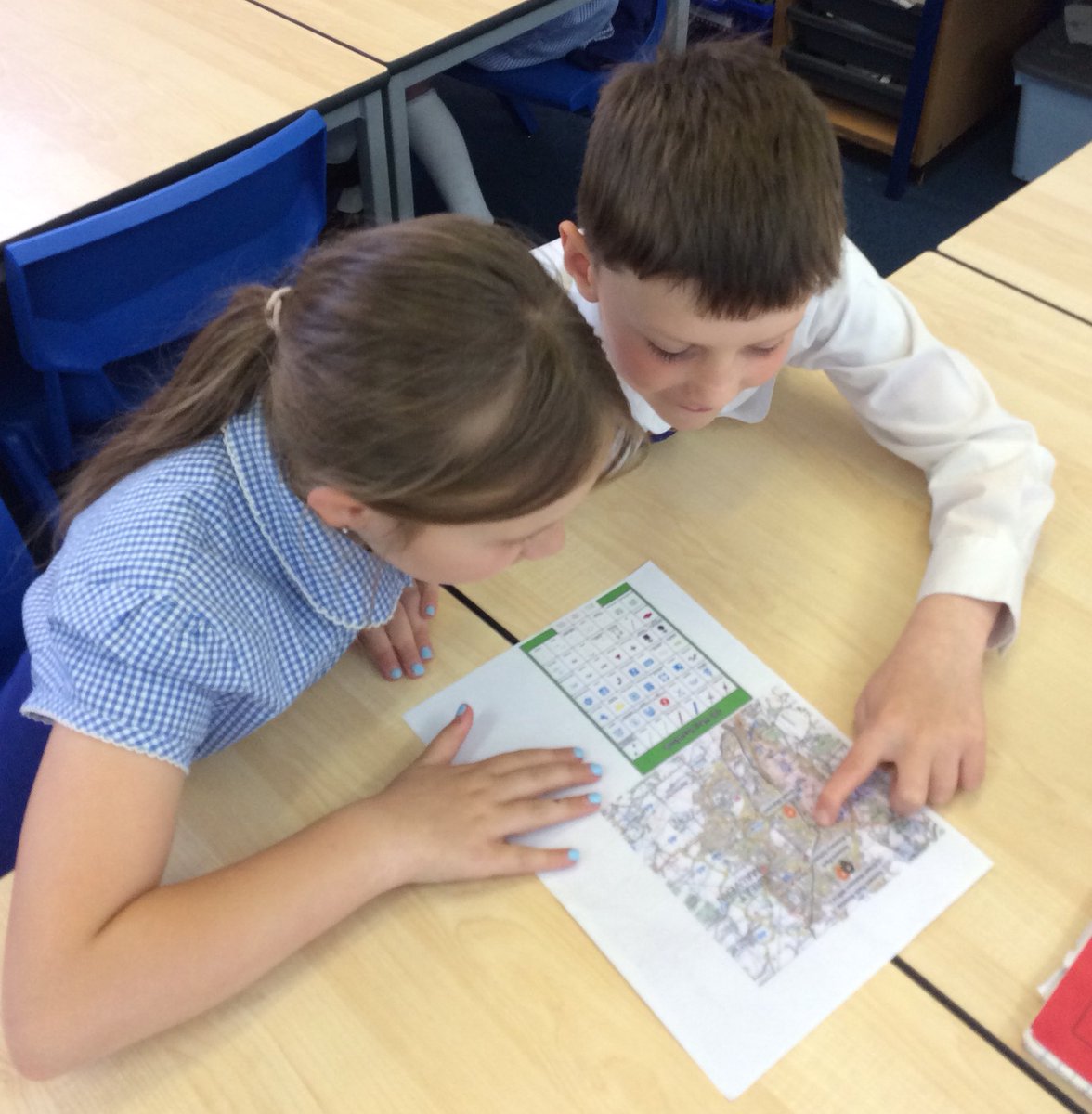 SPMVPineClass's tweet photo. This afternoon we have been using our geography skills to locate features of Malvern on a map. We have been using OS symbols and using 6 digit grid references, which was super tricky but we had our team mates for support!🤩 https://t.co/osthsqkeMn