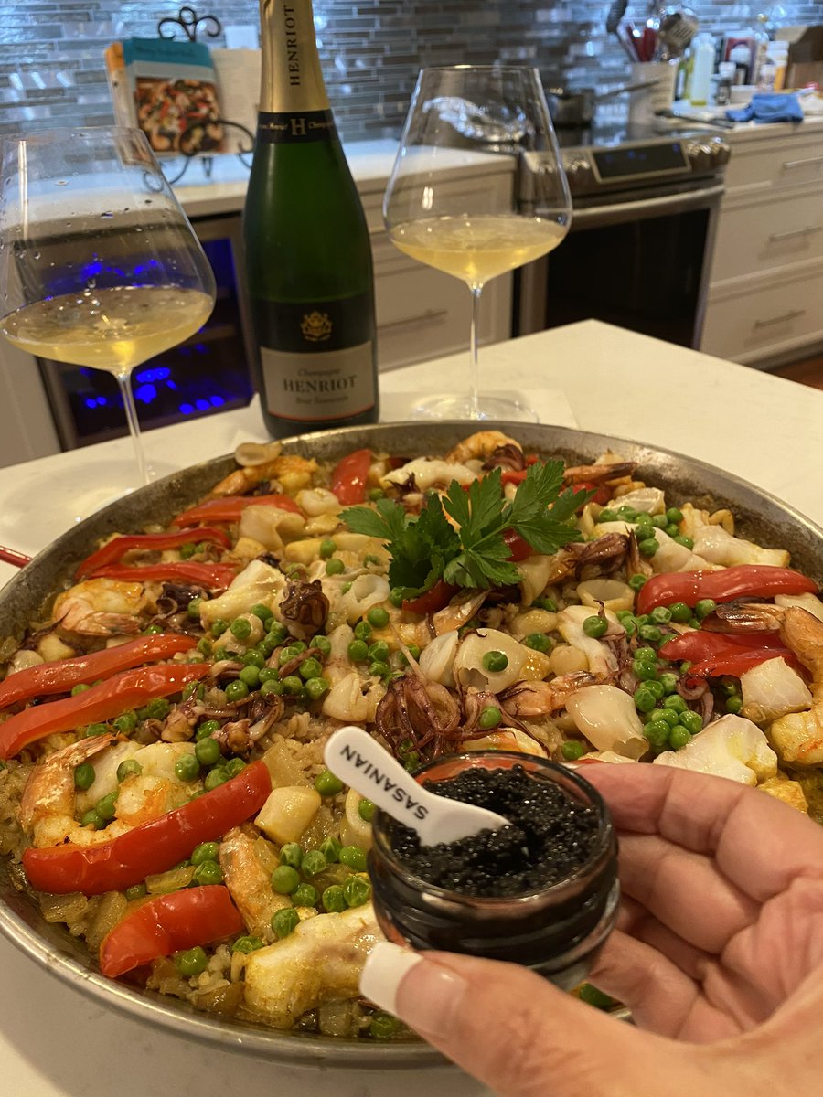 Paella with a twist &amp; Champagne! How do you like it? #champagne #paella #caviar #foodiewinelover