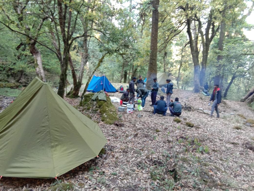 wii_india's tweet photo. Day 6th of #18thMSc Batch High Altitude Tour. Students trekked  through Attri Muni and Camped at khod #mscwii @BS_ADHIKARI @Himalayanwolf1 @vrtiwari1 https://t.co/5cMcTW6523