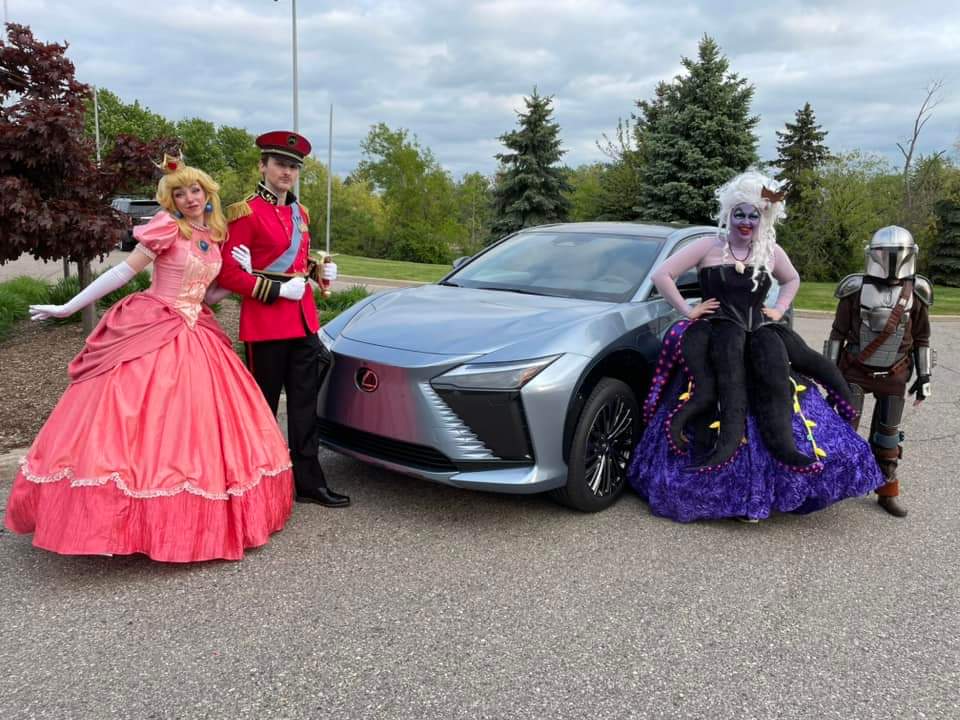 💥A very special thanks to #Lexus the official sponsor of the 2023 #MotorCityComicCon #cosplaycontest this past weekend.

🔥Our top three #cosplay winners also got a chance to see the all-electric Lexus RZ 450e up close and personal!