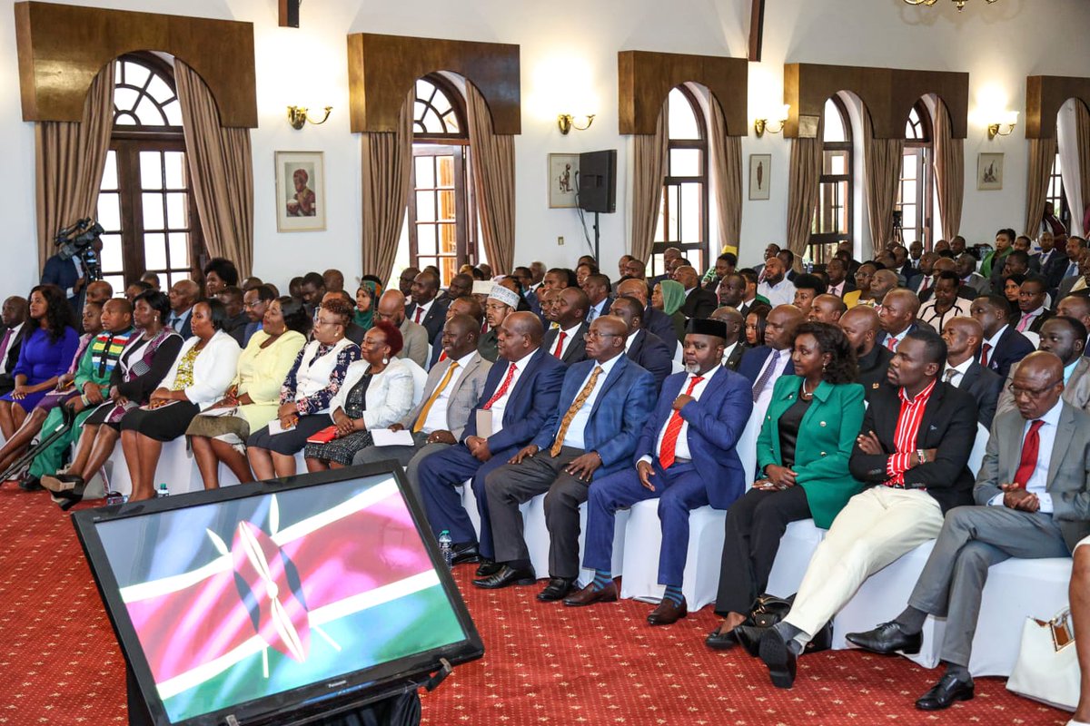 WilliamsRuto's tweet photo. The consistent exchange of ideas among leaders is an integral part of making sure that we deliver our commitments to the people of Kenya and actualise our Plan to move this country forward. https://t.co/b4IOd7WbEd