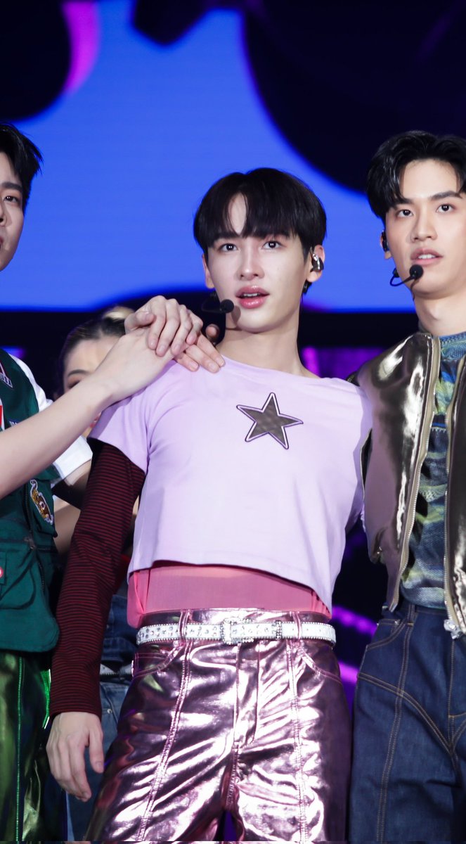 Narisa18815409's tweet image. คนเดียวกันแน่นะวิ😭💘✊🏻
#กันอรรถพันธ์ #GunAtthaphan