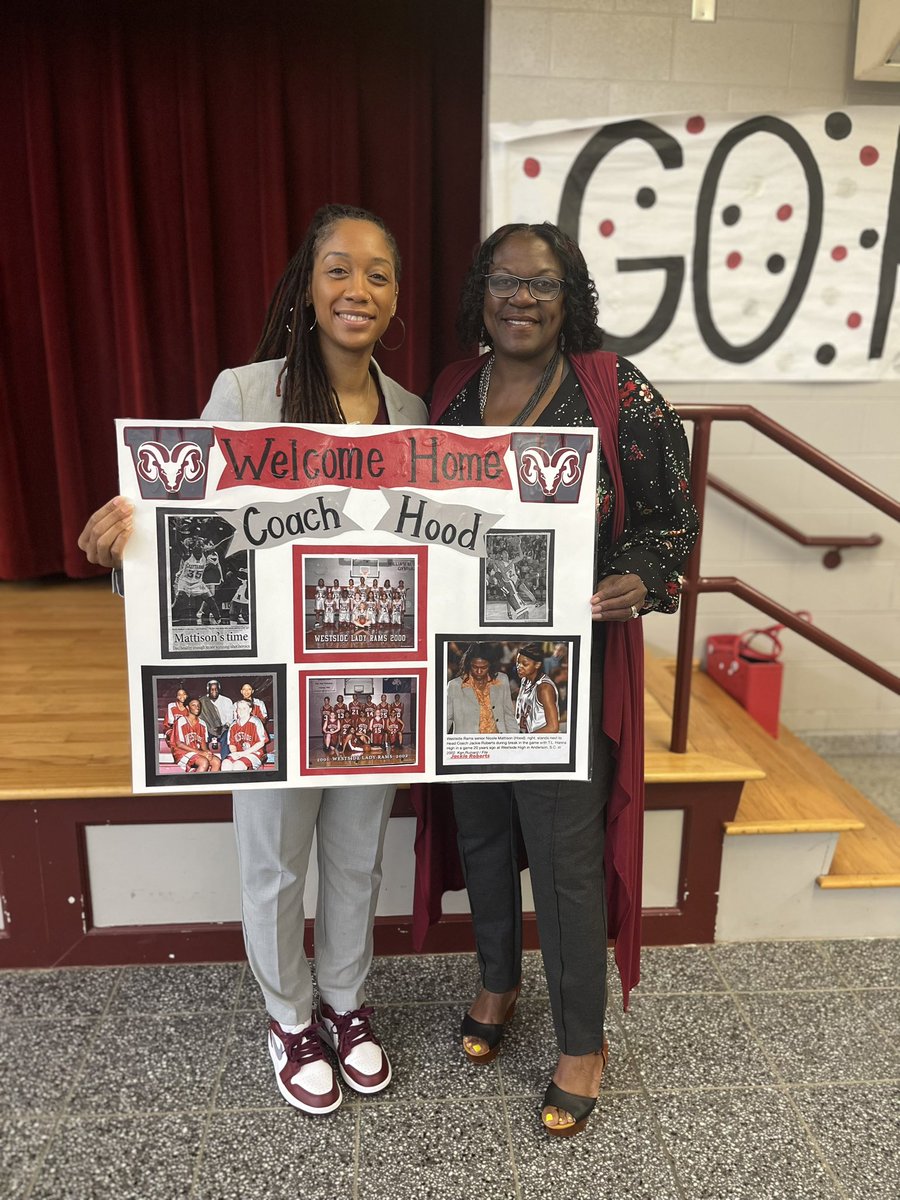 coleycole135's tweet image. Thank you for 30 amazing years Coach. May you be proud of the work you’ve done and the difference you have made. ✨❤️🏀 #legendary #Rams4Life