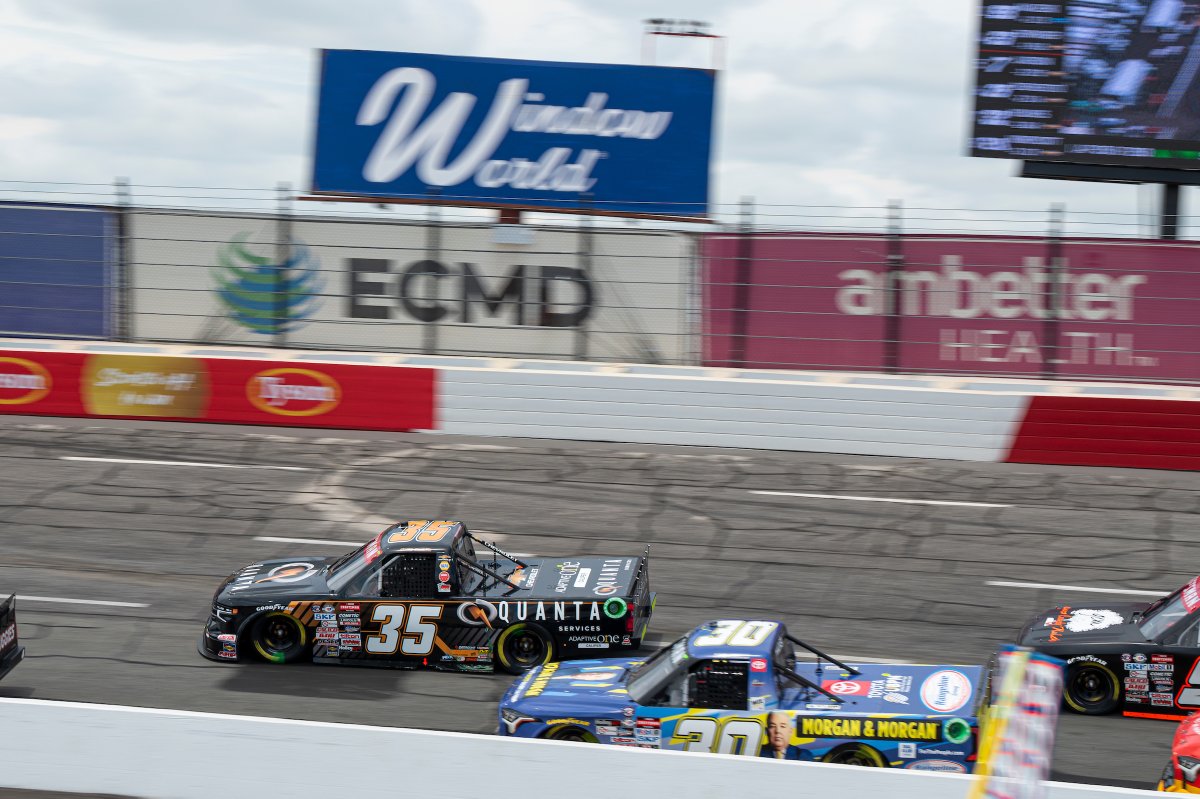 BMR_NASCAR's tweet photo. What a sight to see @NWBSpeedway alive and thrive once again! 

A thread of our favorite 📸📸📸from Wilkes Co.

#NASCAR #Tyson250 https://t.co/iAG7QupdHB