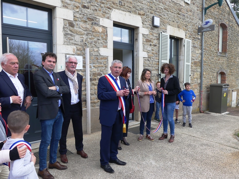 La #ruralité n'est pas un handicap, elle est un atout quand elle permet des liens de proximité... la preuve à Lacanche !
echodescommunes.fr/actualite_4705…
