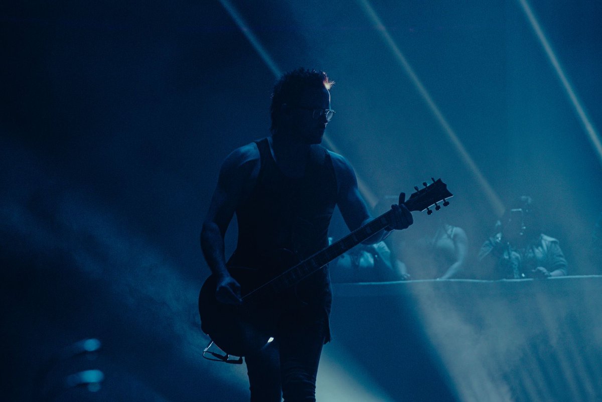 kjwallen's tweet photo. Rocky Top! One last show! See ya tonight!
📷: @dominiquedcphoto 

#breakingbenjamin #bush #anotherdaydawns #springtour2023 #knoxvilletn #rockytop #govols🍊 #grateful https://t.co/GfKkrCVioE