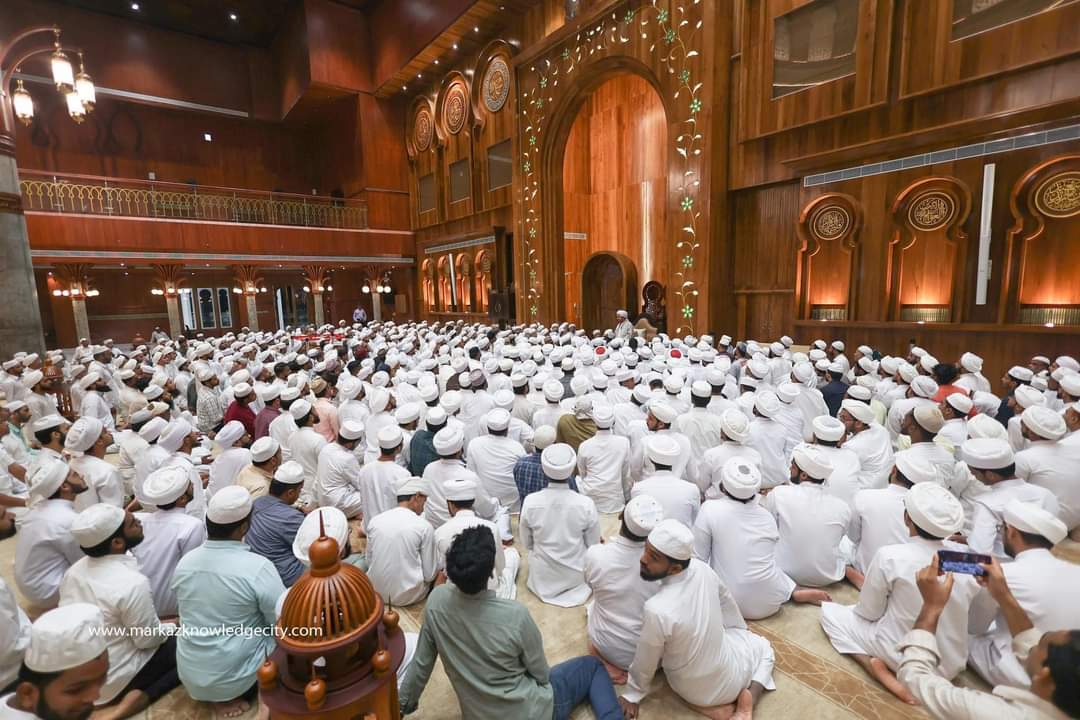 Toheeddddd's tweet photo. Sayyidi Shaykh Habib Umar bin Hafiz in Kerala, India. https://t.co/6oE9ePEFqL