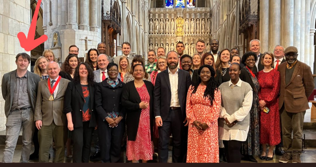 Cllr <a href="/Leo_Pollak/">Leo Pollak</a> wasn't kicked out of @Southwarklabour. He didn't apologize to residents. 

 Instead, he was given £4800 for leaving his post and now he's being rewarded with a  £39,000 a year pay rise to Cabinet Member for "Housing Allocation" whatever that means.