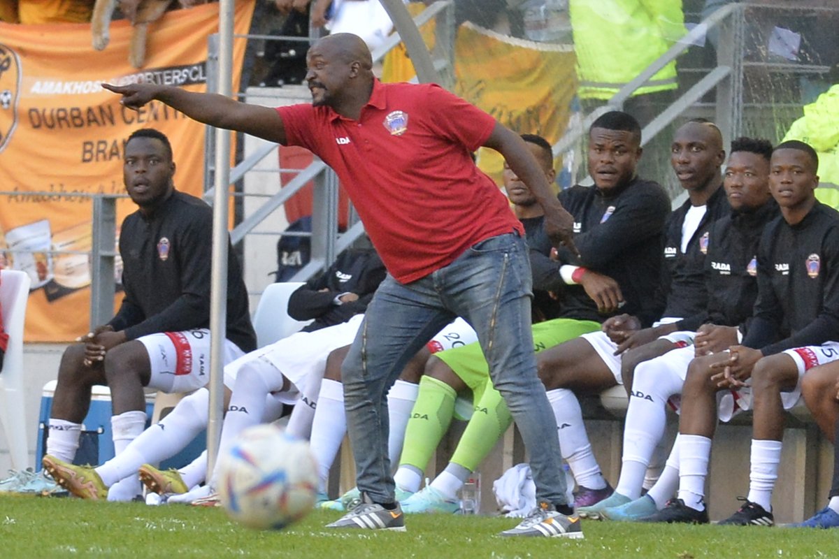 LebajoaTebalo's tweet photo. #Football🇱🇸
Former Lesotho international captain Lehlohonolo Seema has completed his mission to save South African elite league club Chippa United from relegation.
⚽️⚽️🇱🇸 https://t.co/8IkXZEfhUD