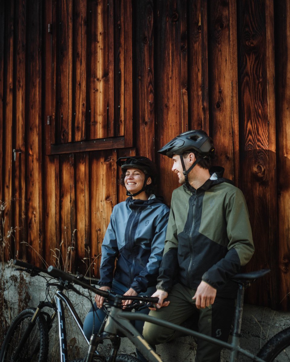 ScottSpain's tweet photo. Un conjunto para descubrir las montañas🏔 Nuestra colección de montaña está dedicada a los que aman hacerlo todo. Compra tu kit en https://t.co/qe0fpzLOBT

#SCOTTsports #MountainWear #AnyAdventureAnySeason https://t.co/CneVJcLboi
