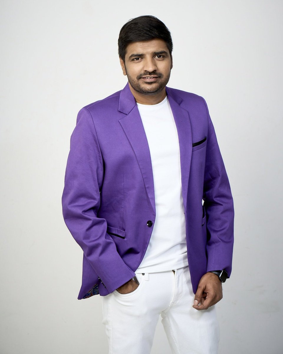 TamilciniTalkss's tweet photo. Happy Birthday @actorsathish 💐 https://t.co/EUGpymggFX