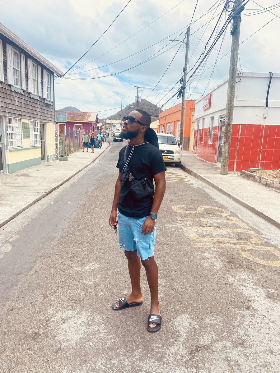 Aaapall_'s tweet photo. Carriacou Vybz ⛱️💦🚤🇬🇩 https://t.co/NZiwpCs7F4