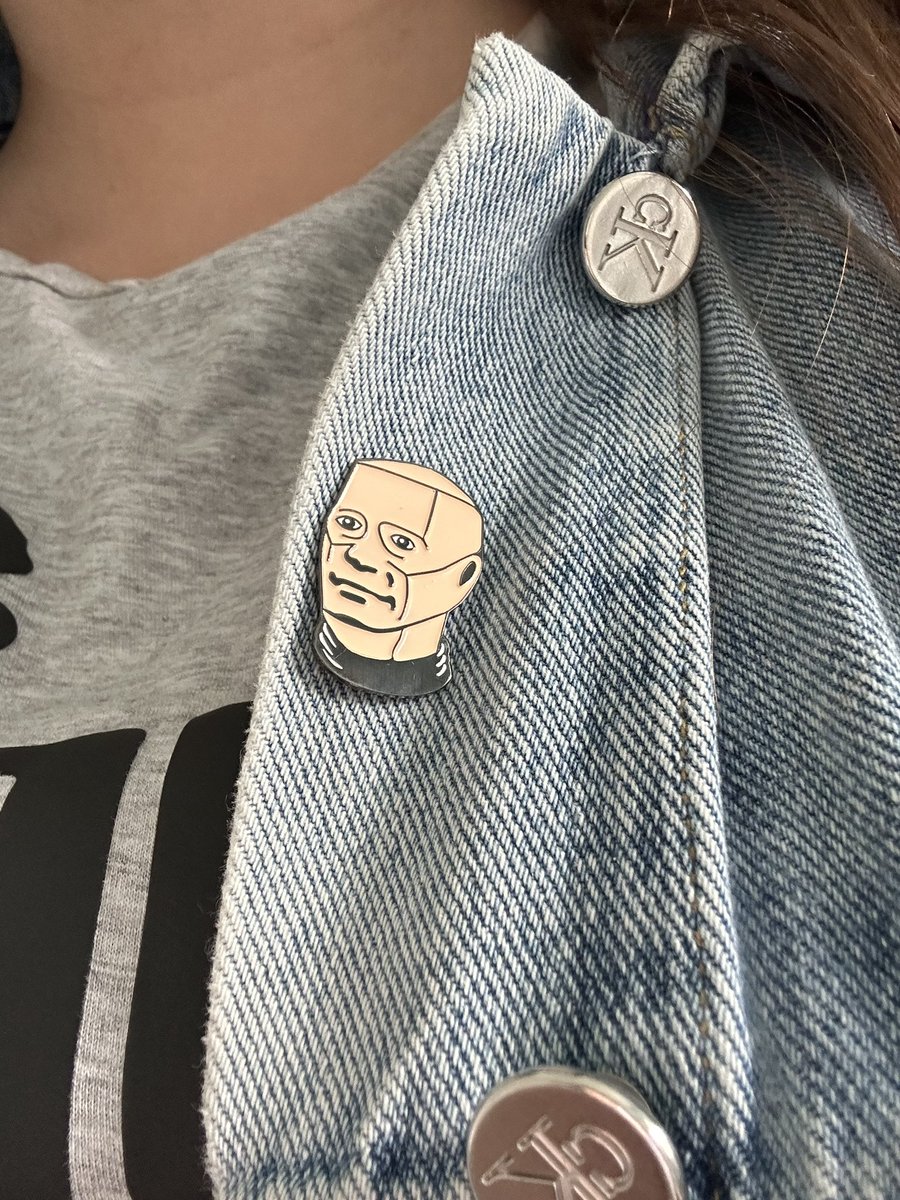 My new badge is the best. Thank you <a href="/ThirdSectorLab/">Ross McCulloch</a> 🙏