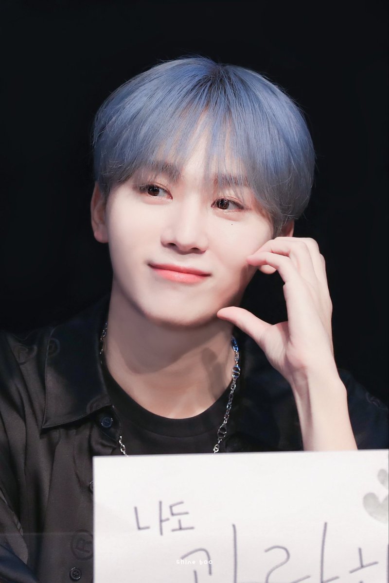 Ashha_ling's tweet photo. 승관이 눈에 갤럭시..ㅜ 예뻐요🥺 https://t.co/So8kdU11qD