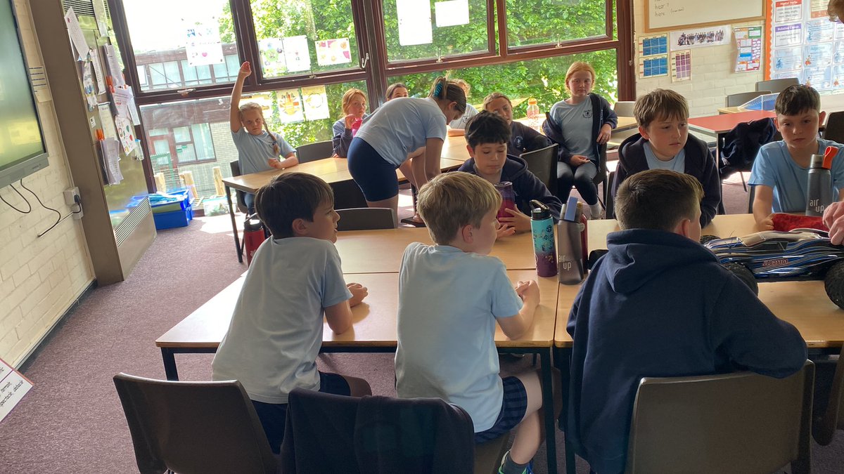 GPSYear5's tweet photo. Stem club ready to go.
#gpsstem #gpsdt #gpsscience https://t.co/CYEm3OfbEI