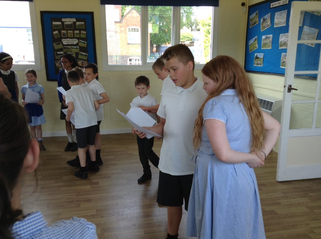 latimerprimary's tweet image. #ClassEH were so lucky to take part in a Matilda theatre workshop yesterday for #LatimerArtsandWellbeingWeek  - #thankyouFOALS for such an exciting opportunity!