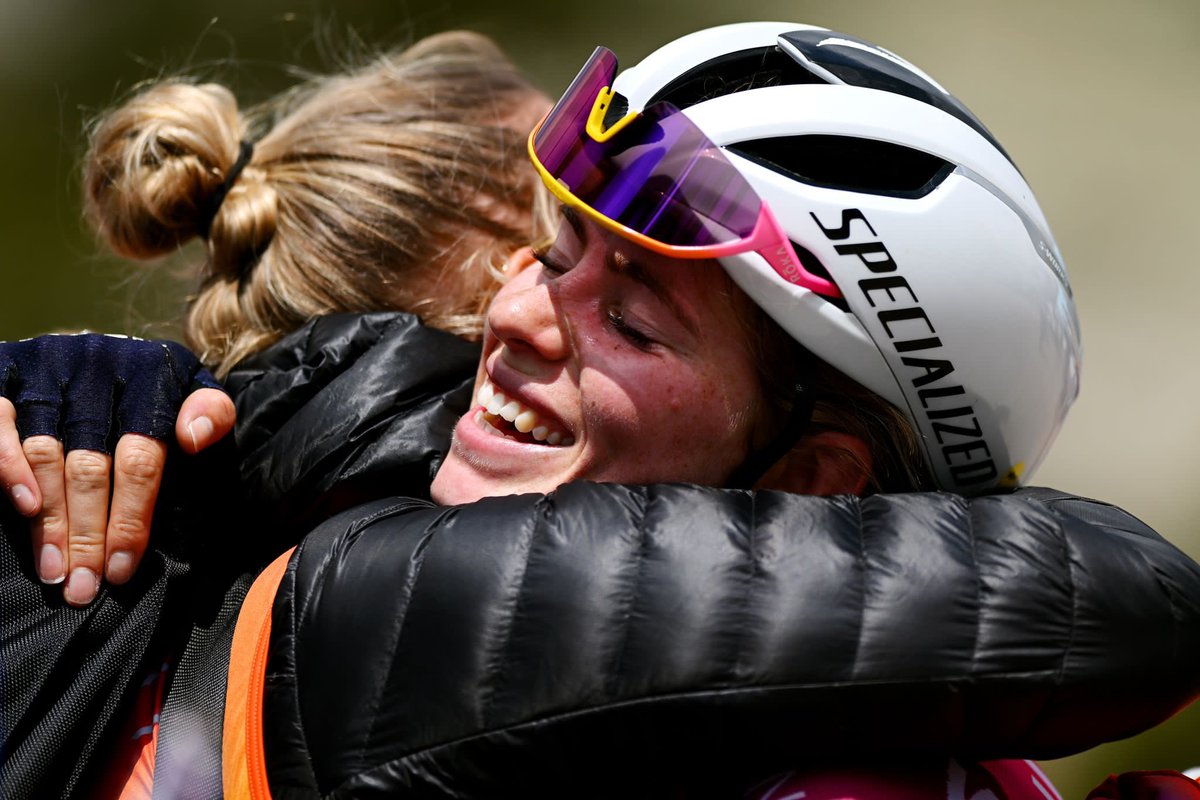 MVsperotto22's tweet photo. Thus concluding one month of racing full of good moments to remember and victories 😍🥇 @teamsdworx https://t.co/jI9kzTtWHK