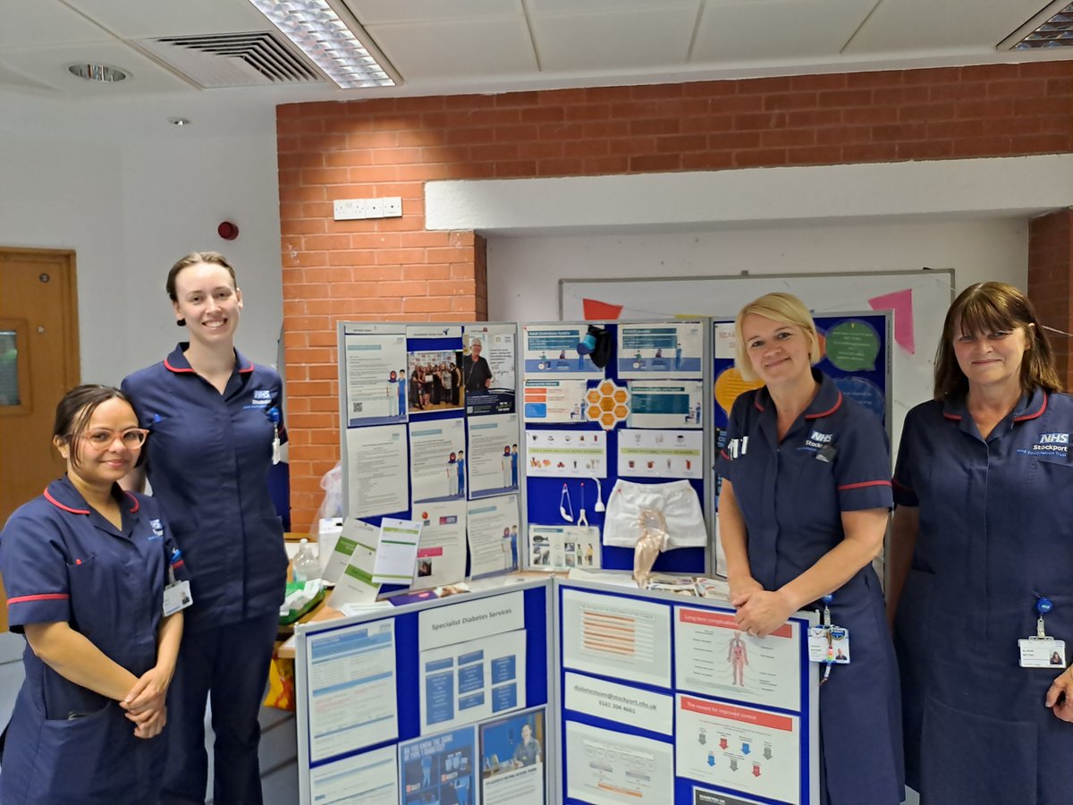 StockportHeart's tweet photo. Community Specialist services at the market place event today @RehabStockport @stockportcopd1 https://t.co/3tjZ49LFa8