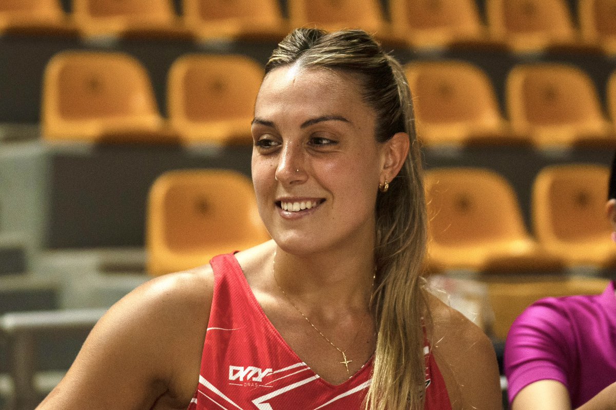 halconesrojosmx's tweet photo. ¡Alegría!😄🔴

Falta 1 día para volver a ver a nuestras #Rojas en casa👏🏻🤩

#PasiónRoja⛹🏻‍♀️ https://t.co/22KBAp4sJr